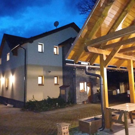 Vila Pohoda Javorniky S Rozlahlym Pozemkom Маков Экстерьер фото