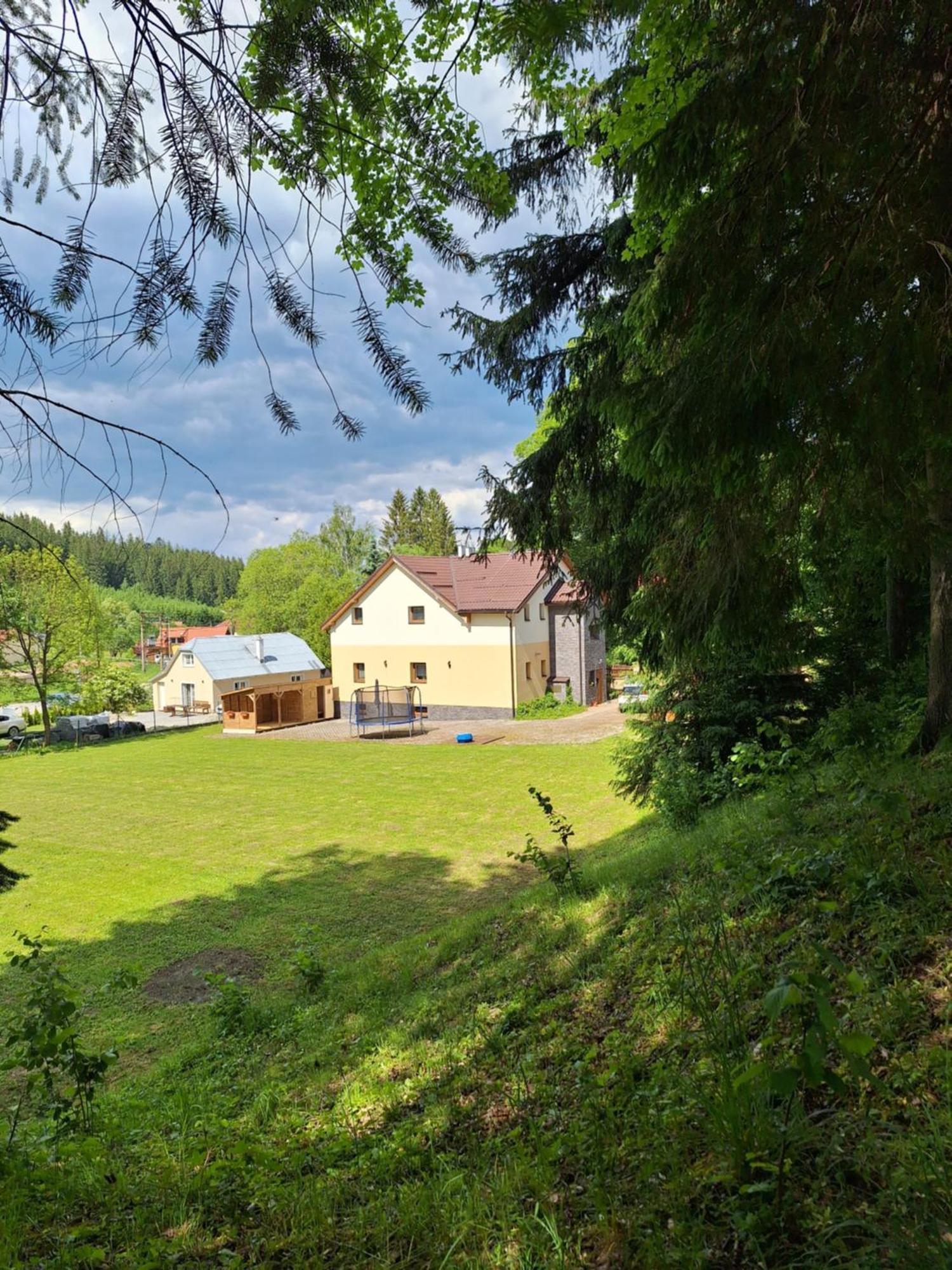 Vila Pohoda Javorniky S Rozlahlym Pozemkom Маков Экстерьер фото