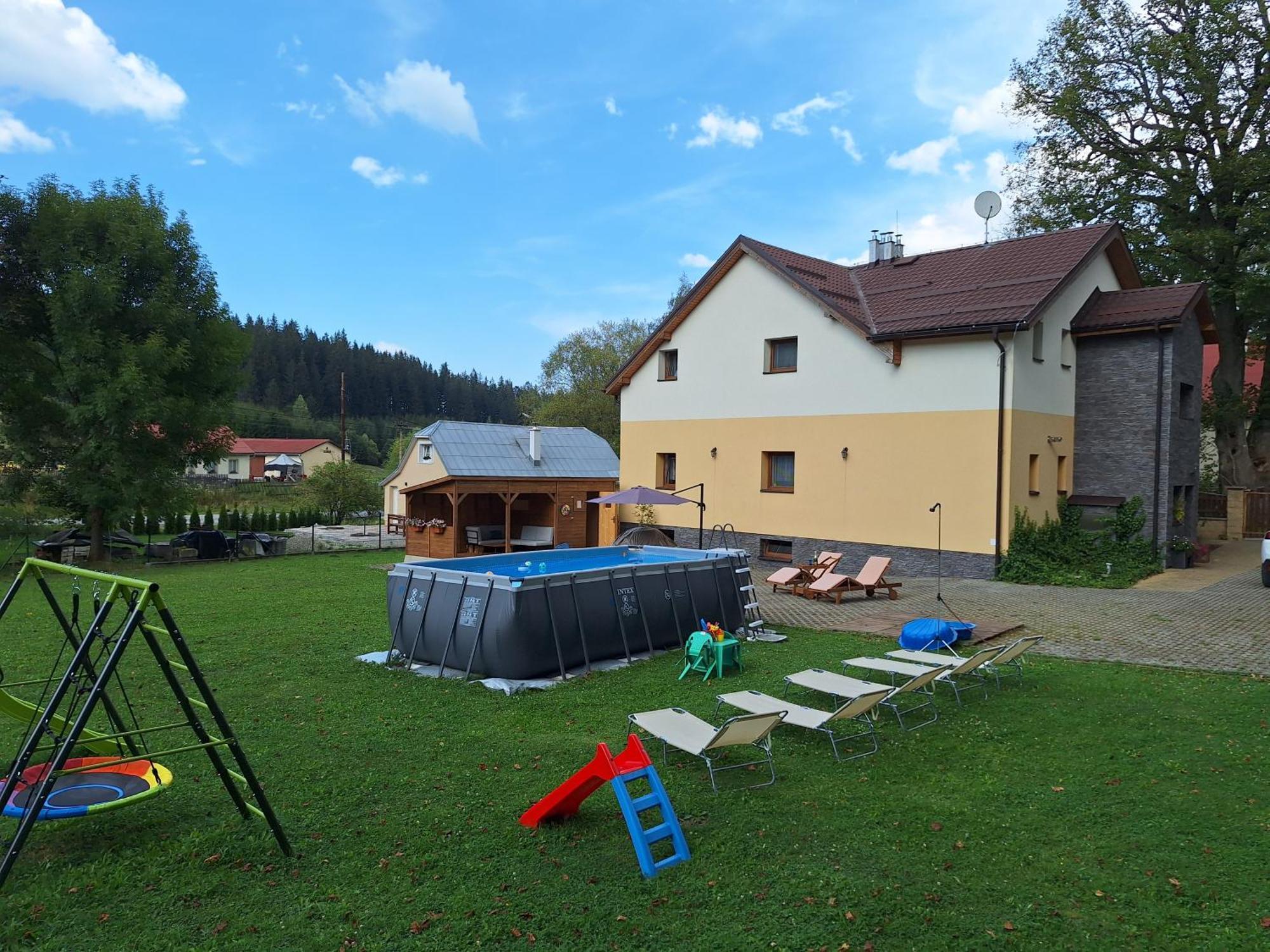 Vila Pohoda Javorniky S Rozlahlym Pozemkom Маков Экстерьер фото